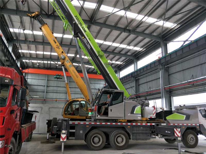 保山市高空车出租需要注意哪些安全事项？