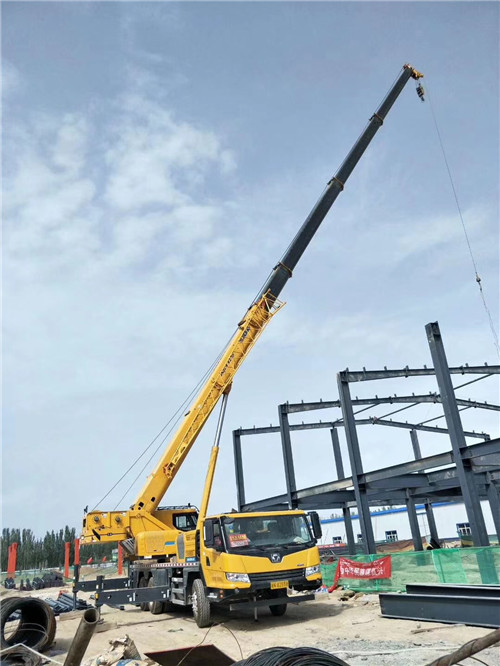 保山市超高层建筑钢结构吊装案例